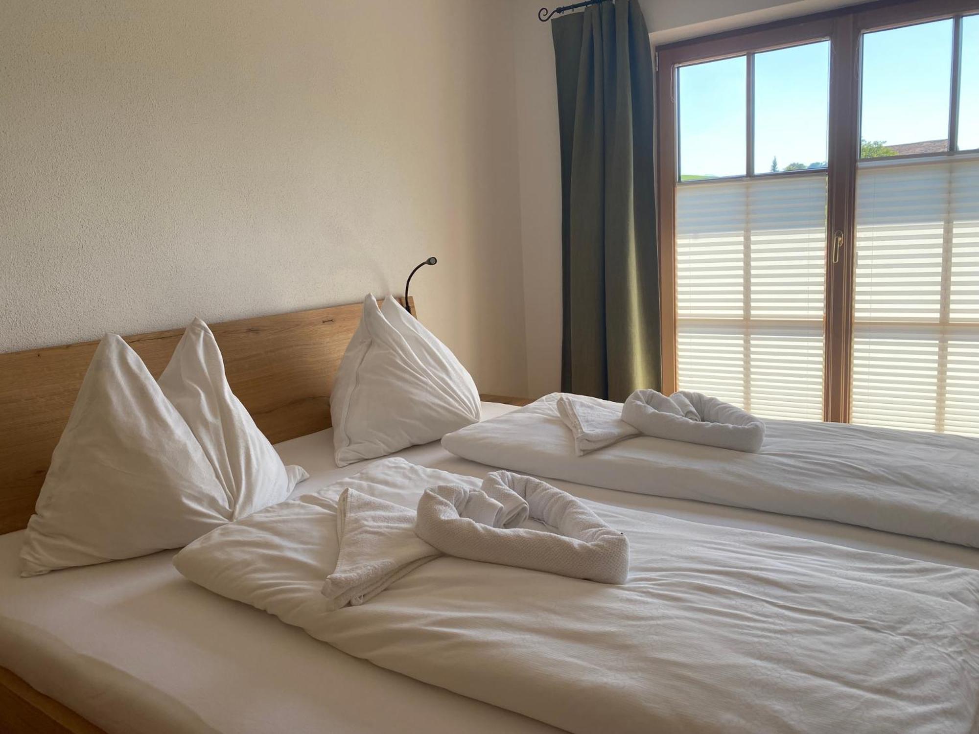Appartement Biohof-Feichtinger à Zell am Moos Chambre photo
